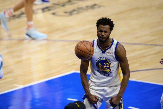 极端低迷的 极端低迷的